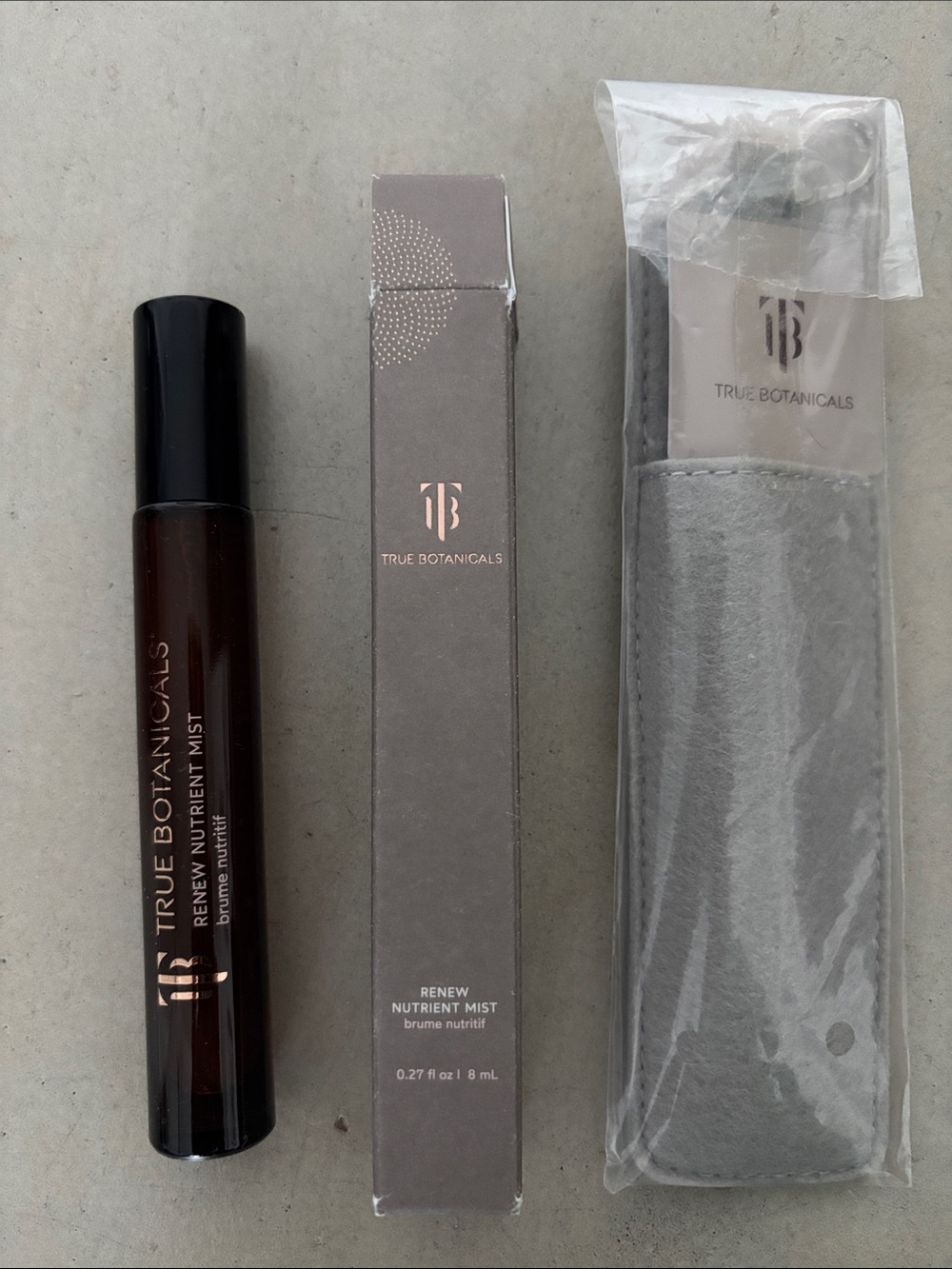 NIB True Botanicals Bundle: Renew Nutrient Mist and travel pouch